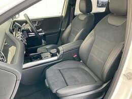 ■レッドステッチ入ブラック合皮＆アルカンターラコンビシート/前席パワーシート＆シートヒーター/ネットでは伝えきれないことが沢山ございます。まずはお気軽にお問い合わせください。！