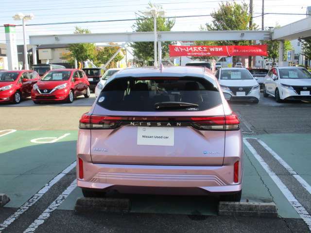 信頼の日産サービス工場で、全国どこでも点検＆修理。全国2,000以上の日産サービス工場が、あなたの愛車をサポートします。