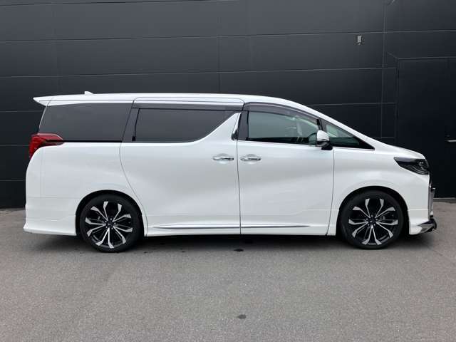 正規中古車ディーラーです。ご安心して他の写真もご覧下さい。