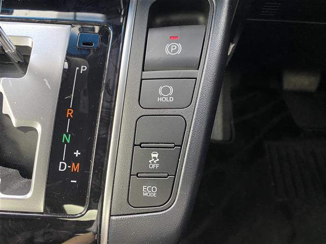 【運転席操作部】快適なドライブを楽しむための機能が装備されています！運転席から触れるので、使いやすいです！除菌プランいれていただくと、さらに清潔で安心していただけます！