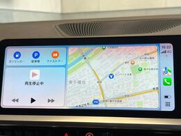 ●Apple　Car　Play：スマホとの有線接続で、ナビ・オーディオ再生などスマホのアプリ機能が画面でも使える便利機能です！