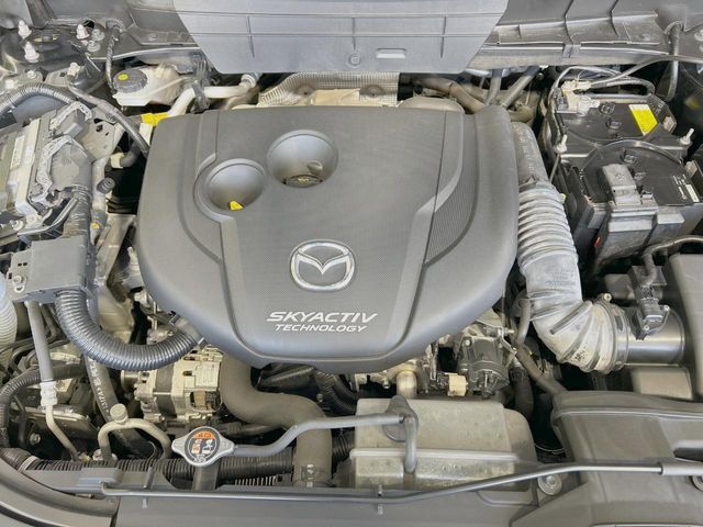 親切・丁寧な専門メカニックスタッフが応対！・車検・点検整備・事故等の修理などアフターサービスも安心。お車のカスタマイズもネクステージのサービススタッフまでご相談ください！