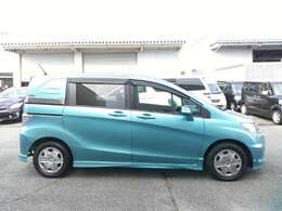 ご成約のお車は内装の清掃、外装の洗車など行ってお渡ししております。磨き作業、コーティングなどもお気軽にご相談下さい。