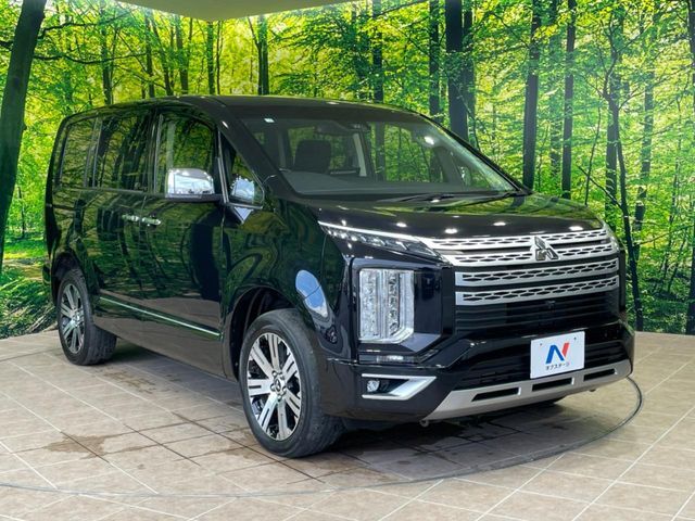 大好評のボディコーティング「弾スプラッシュコート」もご納車までに施工可能。通常のガラスコートと異なる、耐久年数6年の無機質ガラスコーティングが、ボディをキレイな状態に保ってくれます。