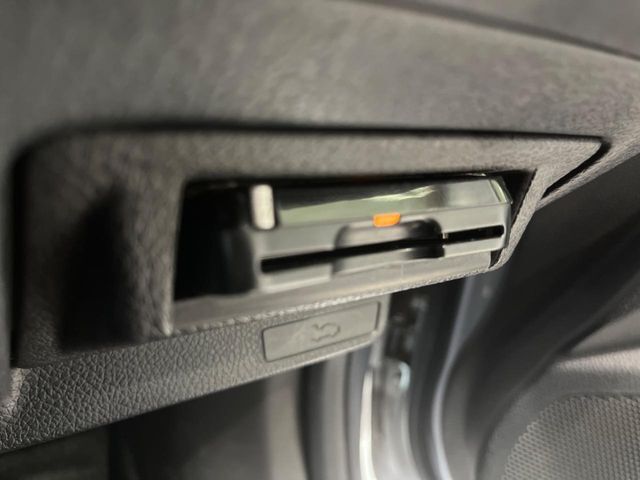 【ETC】高速道路の料金所をストレスなく通過！話題のスポットやサービスエリアに多い「スマートIC」利用時は必須のアイテムです。当店でセットアップを実施、ご納車当日からすぐにご利用いただけます！