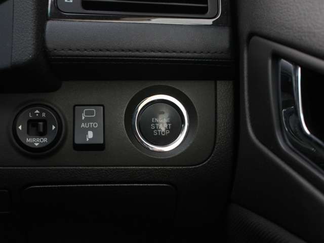 プッシュスタート装備☆ボタンでエンジン始動や停止を操作可能☆