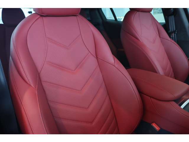 Maserati神戸へようこそ！この度はマセラティ神戸の厳選中古車をご覧頂きまして誠にありがとうございます。当社は神戸市の他に静岡県、京都府にもMaseratiディーラーを展開しております。無料電話0078-6003-771147