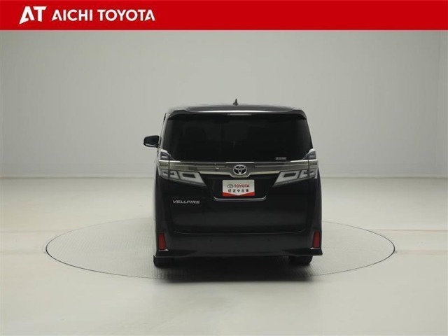 『TOYOTA認定中古車』は「まるごとクリーニング」で綺麗な内外装、「車両検査証」はプロによるチェック、買ってからも安心の「ロングラン保証」、3つの安心安全を標準装備したトヨタのブランドU-Carです