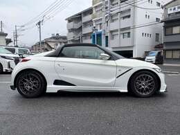 スポーツ仕様に仕上げられています。