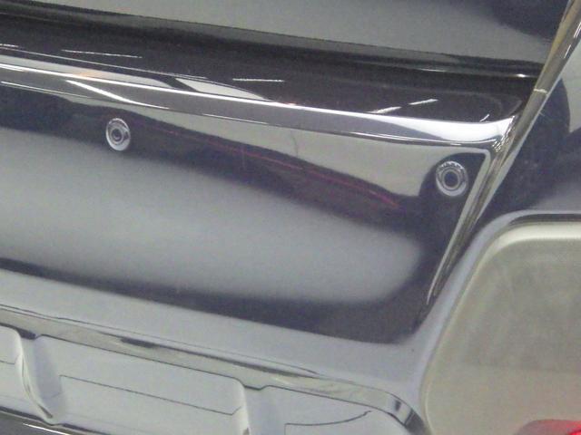 後退時ブレーキアシスト 後退時に衝突の可能性がある場合は、段階的に注意を喚起してくれます。回避操作がない場合は出力とブレーキの制御により、衝突回避、または被害を軽減してくれます