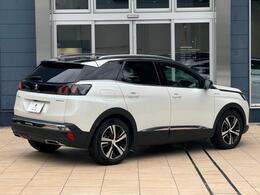 3008GT HYBRID4 パールホワイト（パノラミックサンルーフ付き）