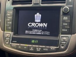 【メーカー純正ナビ】インテリアに溶け込むスタイリッシュな「専用設計」メーカーナビを装備♪視認性や操作性など基本性能にも優れ、より上質なカーライフをお楽しみいただけます。