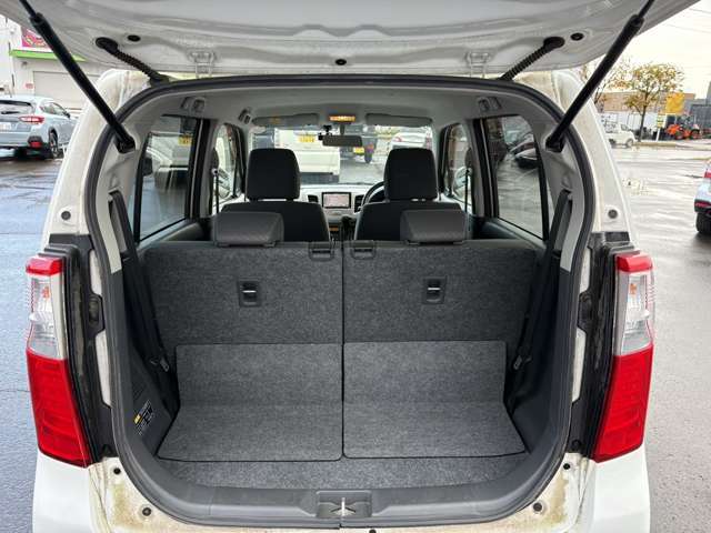 【トランク】ドラレコ等の取り付けも可能です。