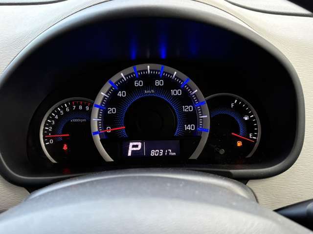 【スピードメーター】店舗にて実際の走行距離や整備記録などをご確認していただく事が可能です。