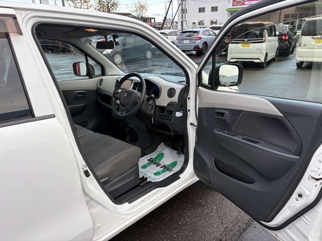 【内装】内装の状態は実際に店舗でご覧いただく事が可能です。