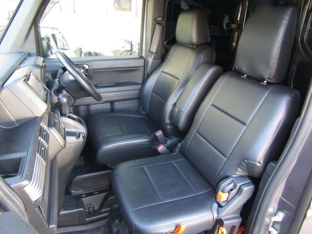 【全車内ルームクリーニング】キレイな状態でお車をご覧いただけます。LINEでのお問合せ、写真添付OKです。