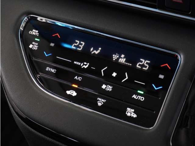 【プラズマクラスター技術搭載フルオートエアコン】空気の浄化や脱臭だけでなく、お肌にもうれしい効果のあるプラズマクラスター技術を搭載したエアコンです。