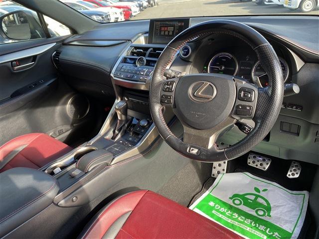 レクサス　NX　300h　Fスポーツ　4WD/シートヒーター＆ベンチレーション/赤黒コンビレザーメモリーパワーシート/パワーバックドア/ナビゲーション/バックモニター/ハンドルヒーター/サイドカメラ