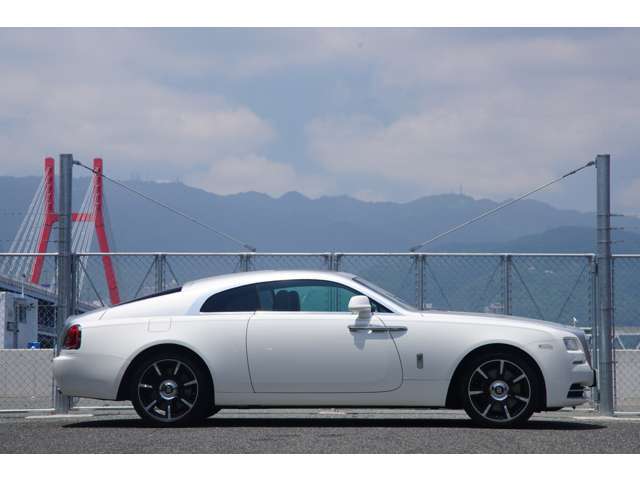 ◆純正21インチAW ◆ドライブレコーダー ◆ミラー型ETC ◆禁煙車 ◆ロールスロイスアンブレラ2本 ◆レーダー探知機