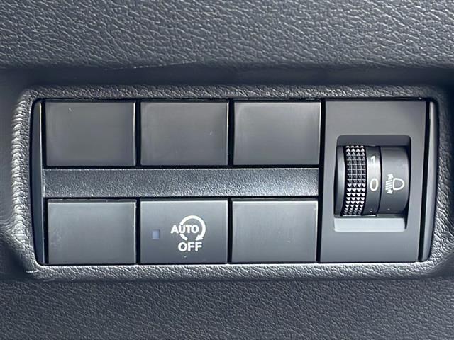 【運転席操作部】快適なドライブを楽しむための機能が装備されています！運転席から触れるので、使いやすいです！除菌プランいれていただくと、さらに清潔で安心していただけます！