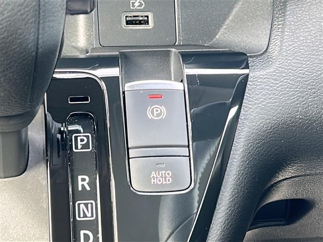 【　シフト　】シフトも操作しやすく快適なドライブを楽しんでいただけます♪