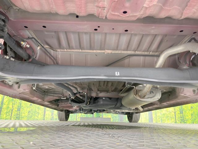 親切・丁寧な専門メカニックスタッフが応対！・車検・点検整備・事故等の修理などアフターサービスも安心。お車のカスタマイズもネクステージのサービススタッフまでご相談ください！