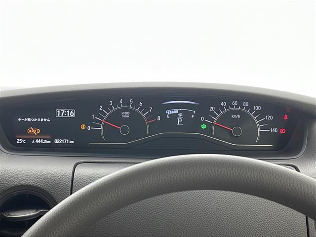 【スピードメーター】メーターがシンプルで見やすく運転しやすいですね！