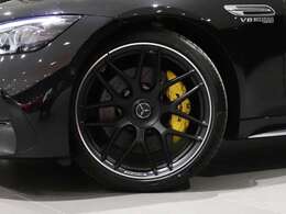 AMGパフォーマンスPKG AMG21インチ鍛造AW装備しております！