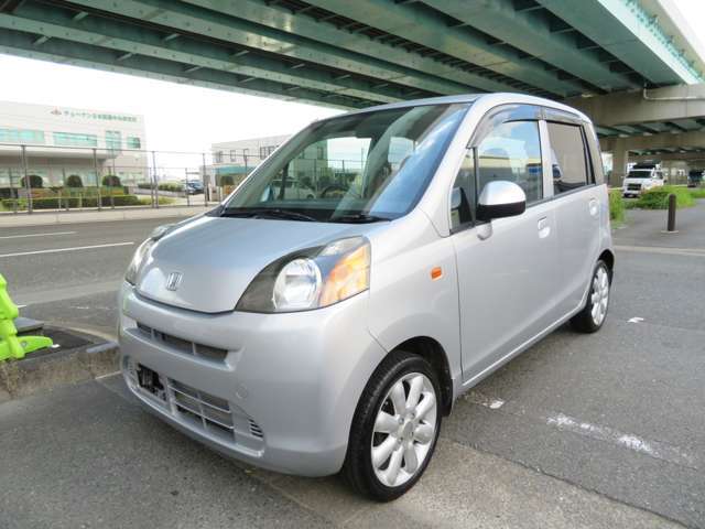 直通お問合せは092-503-8851携帯090-6774-8920です。当社は低価格で内外装きれい程度良好室内快適空間禁煙車ワンオーナー車安心安全な認定工場最新HDDナビ・フルセグ・バックカメラ等工賃込の低価格にて販売中！