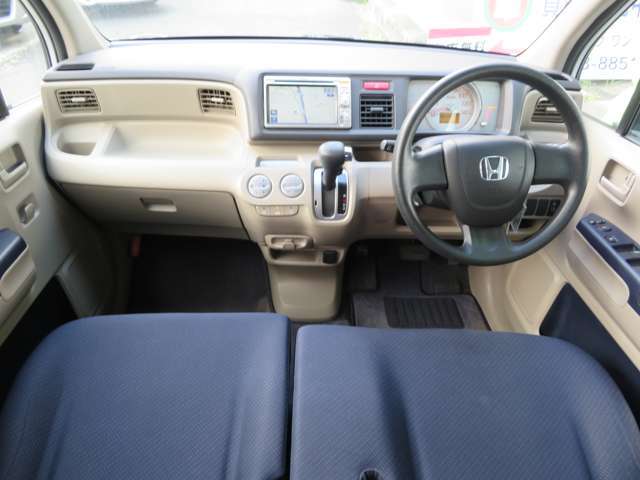 ★ワンオーナー車で程度良好！内外装きれい！低価格で良質な車両の販売を行っております。ご不明な点は092-503-8851までお気軽！★高品質なドライブレコーダー、29800円～！付けましょう！（工賃込）★