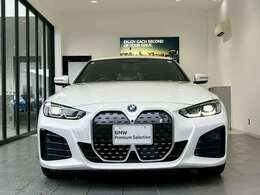【展示場について】九州エリア最大級の展示場常時30台以上のBMWを展示しております。入庫する予定車両やNET掲載が間に合っていない車両も御座いますので是非一度お問い合わせ下さい。