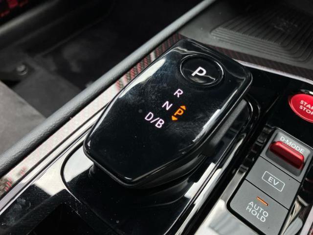 お車に合わせて無料保証以外にも、保証範囲、期間、距離を拡充させた有料保証もご用意しております！中古車の購入が初めてで不安・・・というお客様もご安心ください！
