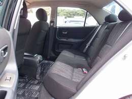 アルテッツァRS200Zエディションの入庫！人気の6MTモデルとなり、弊社入庫時にはタイヤ4本新品交換済！TEIN車高調、ファイナルスピード17AW、マフラーなどの高額パーツにタイミングベルトも交換済