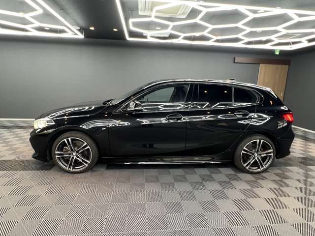 上質でお買い求めやすい輸入中古車をご案内しております。お客様のお好みに合った弊社在庫よりお選びくださいませ。