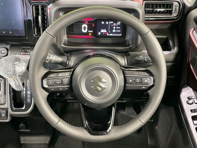 【純正革巻きステアリング】上質な革を使用することで、手にしっかり馴染みとても運転しやすいハンドルです♪