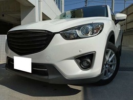 CX-5のパールが入庫しました。当店の車両ご覧いただき誠にありがとうございます！！ぜひ、最後の画像までご覧ください！！気になる点は、お気軽にお問い合わせください☆彡