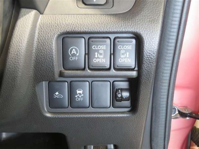 パワースライドドアは、運転席からボタンひとつで開閉できます♪