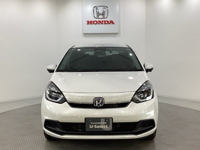 【Honda認定中古車 U-Select】　エンジン、オーディオやカーナビ(社外品は除く）に至るまで保証をお付け致します。全国のホンダディーラーで保証と整備が受けられます。