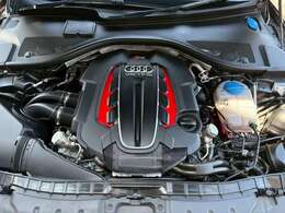 弊社提携の整備工場にてしっかりメンテナンスしてからご納車させていただきます。