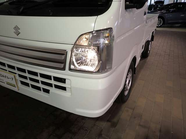 ◆三重県最大級の大型屋内中古車センター♪ヴァーサス鈴鹿店です♪オールジャンルの展示車が盛り沢山です♪在庫の無い車両のオーダーも受け付けます♪電話→059-384-5050までお問合せ下さい◆