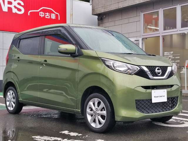 【無料で1年保証付き】1年間の期間内であれば走行距離は無制限。全国の日産ディーラーで対応可能です。安心してお乗りください。