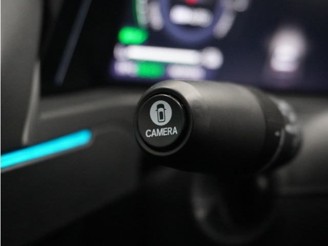 ◆全周囲カメラシステム◆運転席から見えにくい後方などをナビ画面で確認でき運転を支援するシステムです！