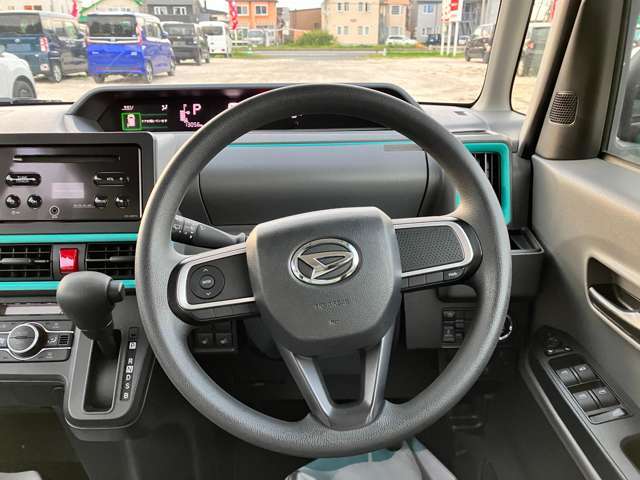 新車から未使用車、中古車の幅広い在庫台数と軽パークのカーライフアドバイザーでお客様のニーズにピッタリの一台をご提案します！