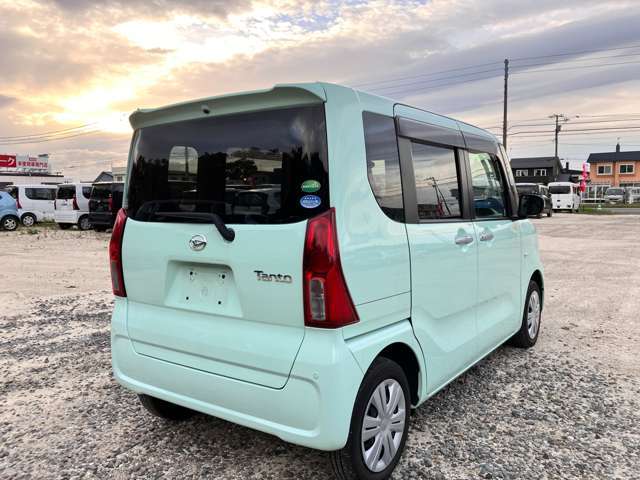 オートローンは最大120回払いまで可能！ボーナス払い・残価設定・リースなどもご用意ございます。月々の負担を軽減させることが可能です！