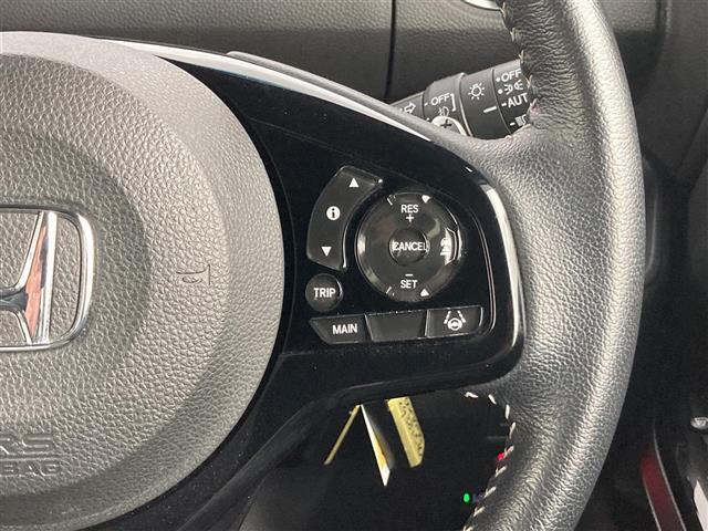 気になる車はすぐにお問い合わせください！画面右側の0066から始まる無料ダイヤルからお問い合わせ下さい！専門スタッフがお車のご質問にお答えいたします！