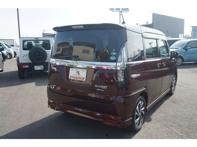 人気車種随時取り揃えております。是非お気軽にご来店ください。