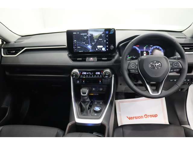 【新車保証継承付】トヨタディーラーにてメーカー新車保証継承をしてご納車いたします。初年度登録より3年間・走行6万kmまで。詳細はスタッフにお問い合わせくださいませ。