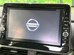 【純正9型ナビ】人気の純正ナビを装備。オーディオ機能も充実しており、Bluetooth接続すればお持ちのスマホやMP3プレイヤーの音楽を再生可能！毎日の運転がさらに楽しくなります！！