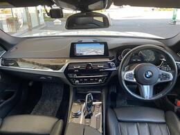 【インパネ全体】『インパネ全体』の画像になります。写真の内容に関してご不明点、ご質問等がございましたらお気軽にガリバー店舗までお問い合わせください。