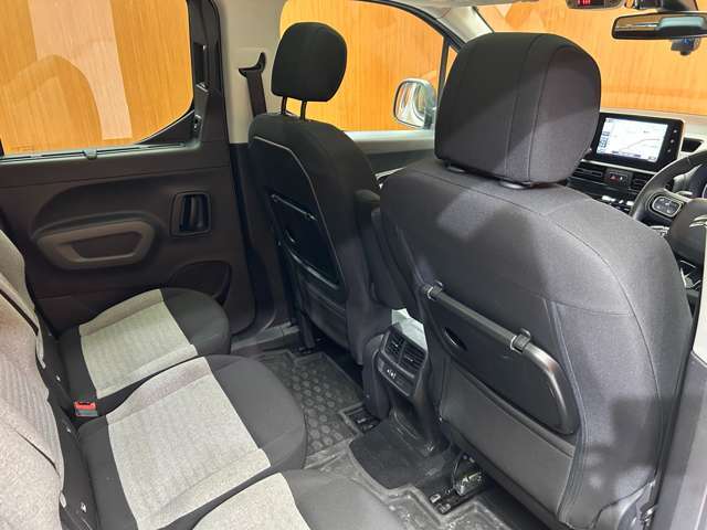 全国納車可能です。納車方法及び費用につきましては、お気軽にコーディネーターまでご相談ください。遠方のご納車の際も我々がしっかりサポートさせて頂きます。お気軽にスタッフまでご相談下さい。